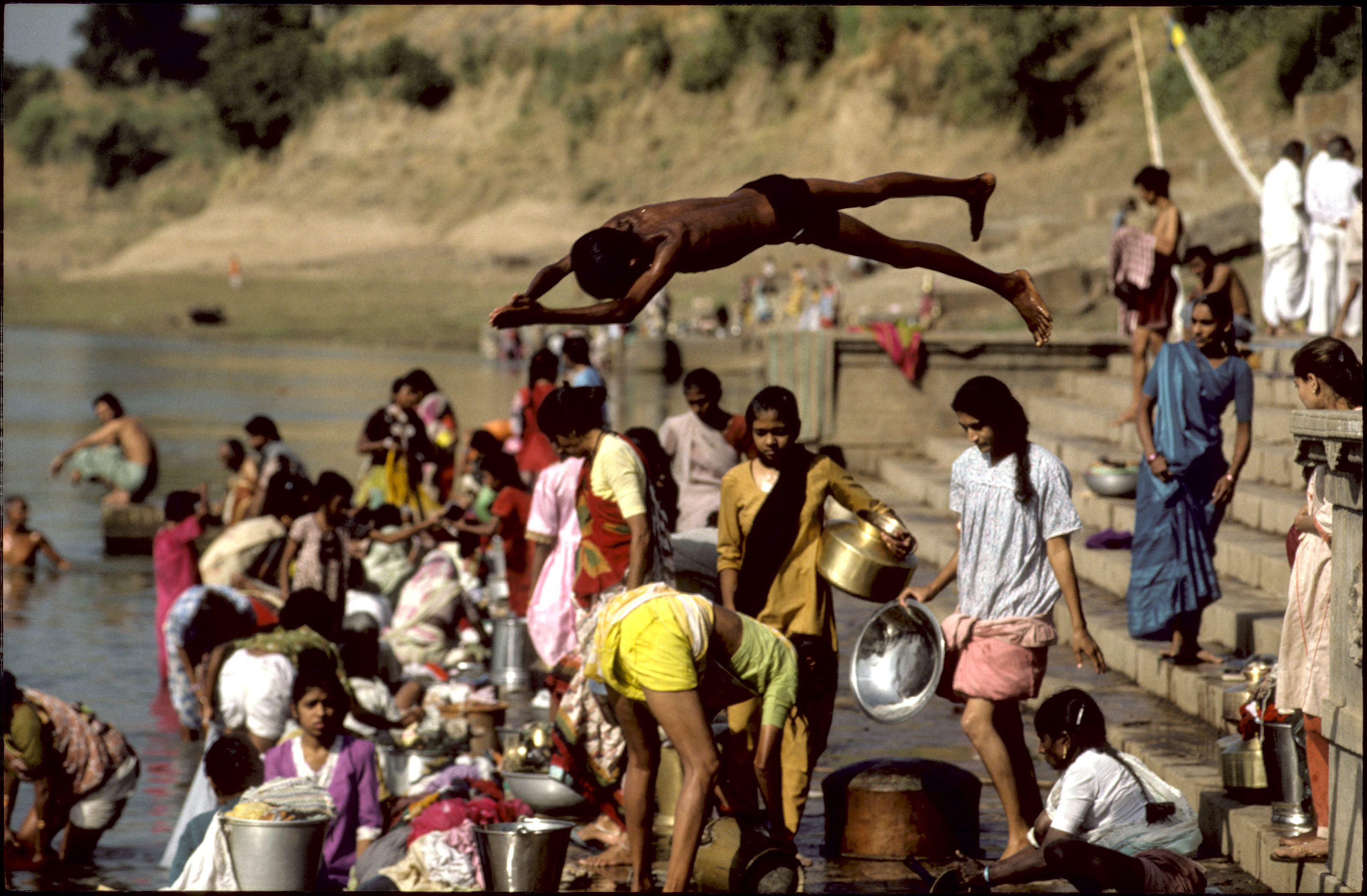 1992 : Narmada River in India; Sardar Sarovar dam project will impact life along this holy river. 1992 : Narmada River in India; Sardar Sarovar dam project will impact life along this holy river.