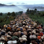 1996 : Eastern Zaire (RDC). Hundreds of thousands of Hutu refugees returning to Rwanda. 1996 : Eastern Zaire (RDC). Hundreds of thousands of Hutu refugees returning to Rwanda.